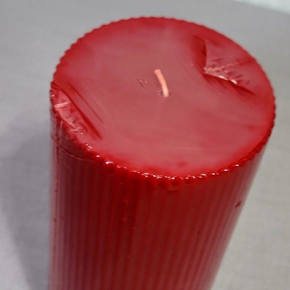Vintage‎ Root Hollyberry Grecian Red Tall Single Wick Pillar Candle 9” X 4” NEW - Picture 3 of 6